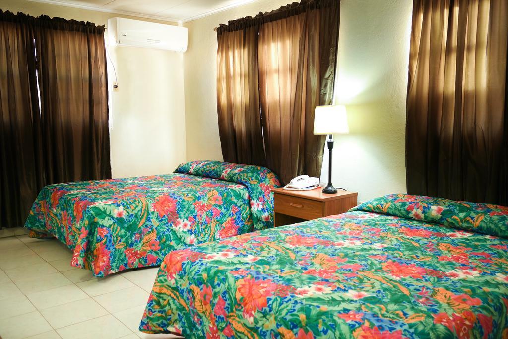 Coconut Inn Палм Бич Экстерьер фото